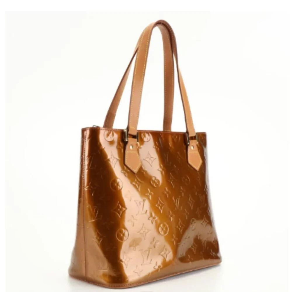 Louis Vuitton Monogram Vernis Houston tote bag in the color Bronze.